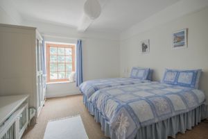 Photo 7- click for photo gallery